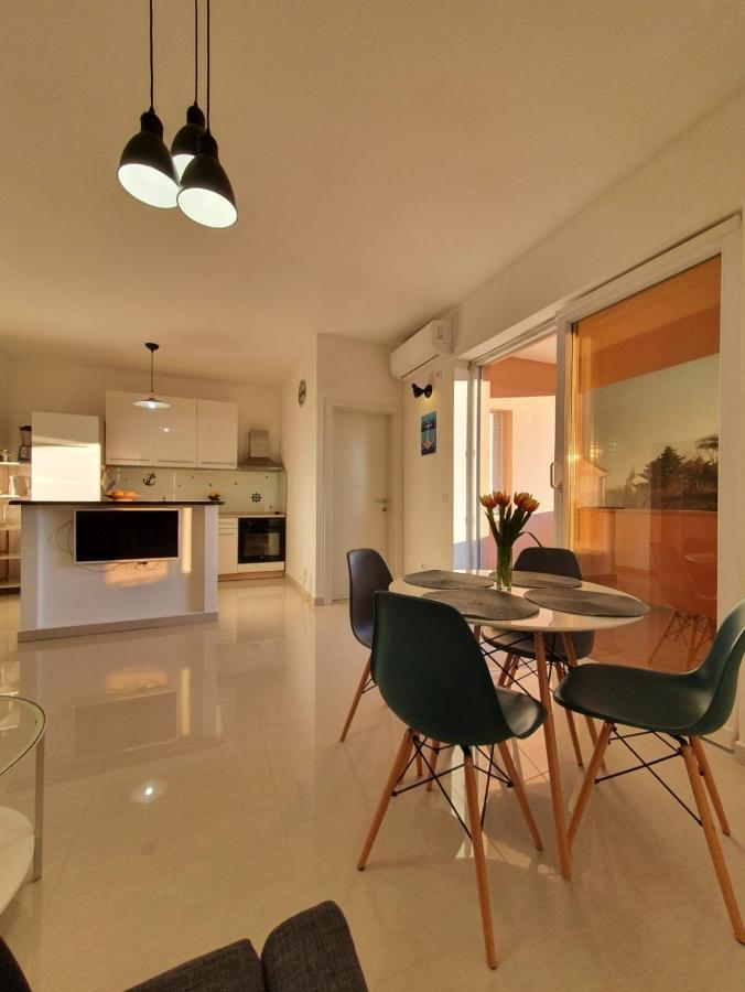 Apartman Petar Razanac Luaran gambar