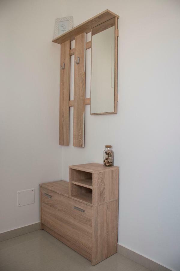 Apartman Petar Razanac Luaran gambar
